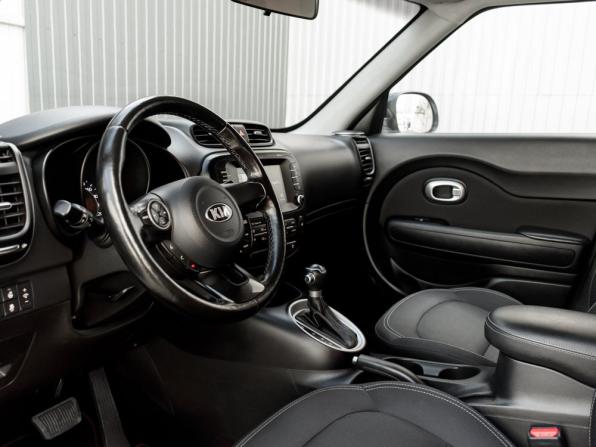 Kia Soul II Рестайлинг с пробегом 2017 года, цена 1 165 000 рублей, 179719 км, хэтчбек, Автокод Объявления
