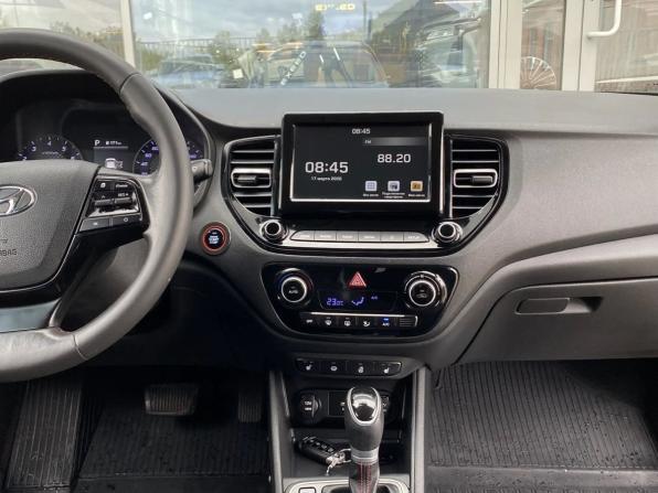 Hyundai Solaris II Рестайлинг с пробегом 2021 года, цена 1 500 000 рублей, 163264 км, седан, Автокод Объявления
