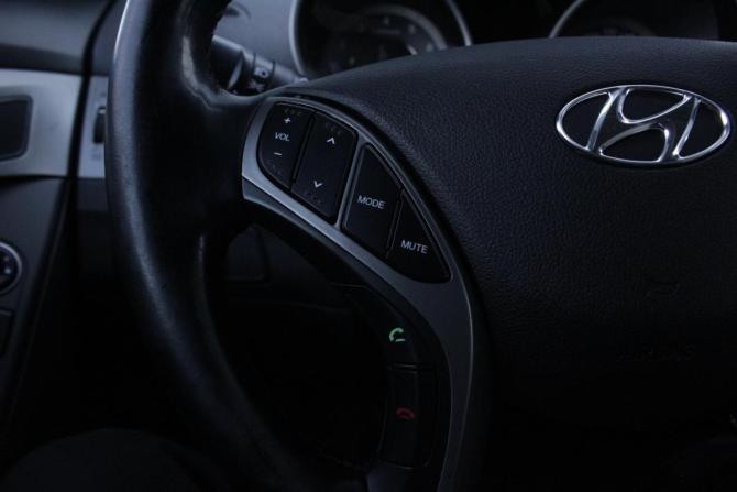 Hyundai Elantra V (MD) Рестайлинг с пробегом 2015 года, цена 1 205 000 рублей, 117883 км, седан, Автокод Объявления