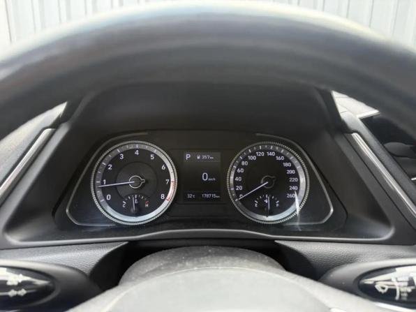 Hyundai Sonata VIII (DN8) с пробегом 2019 года, цена 1 889 000 рублей, 176503 км, седан, Автокод Объявления