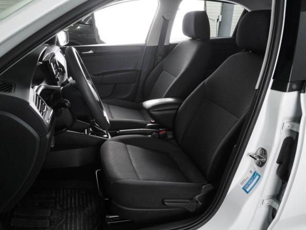 Volkswagen Polo VI с пробегом 2021 года, цена 1 599 000 рублей, 53706 км, лифтбек, Автокод Объявления