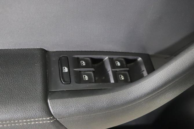 Skoda Rapid II с пробегом 2021 года, цена 1 799 990 рублей, 65198 км, лифтбек, Автокод Объявления