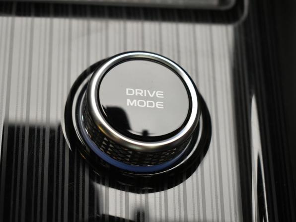 Geely Monjaro I с пробегом 2023 года, цена 3 287 000 рублей, 45036 км, внедорожник, Автокод Объявления