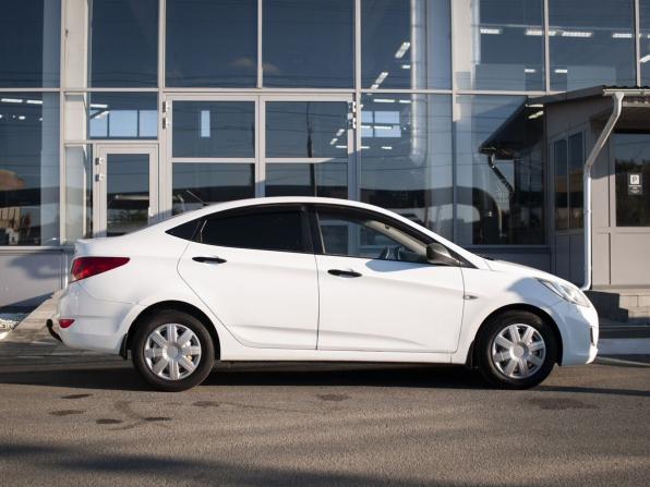 Hyundai Solaris I с пробегом 2013 года, цена 660 000 рублей, 232079 км, седан, Автокод Объявления