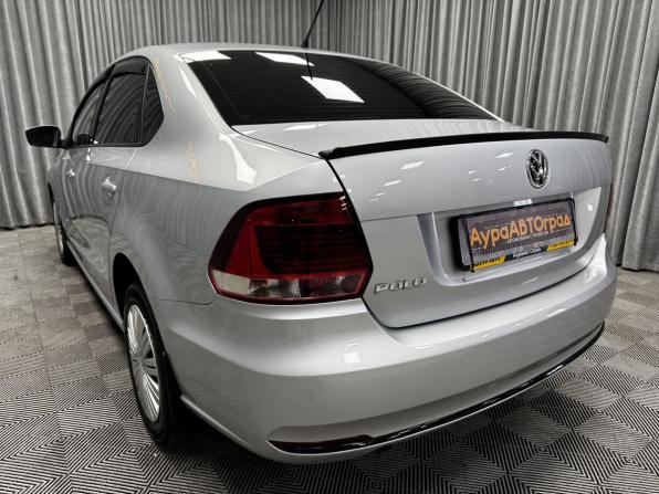 Volkswagen Polo V Рестайлинг с пробегом 2016 года, цена 999 000 рублей, 164133 км, седан, Автокод Объявления