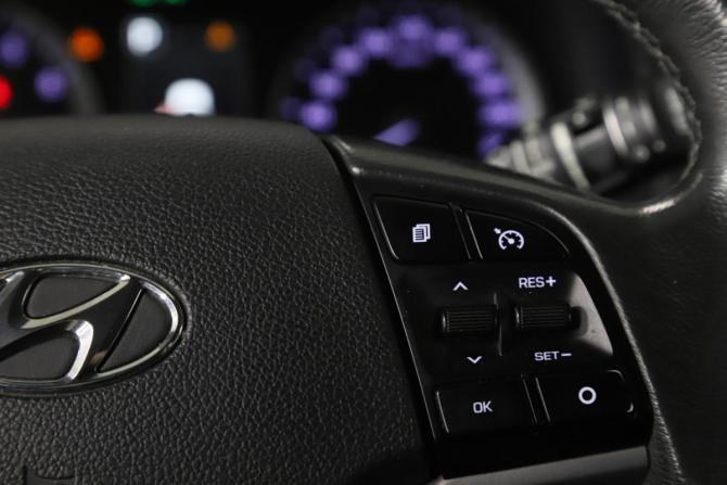 Hyundai Tucson III с пробегом 2017 года, цена 1 799 000 рублей, 196334 км, внедорожник, Автокод Объявления