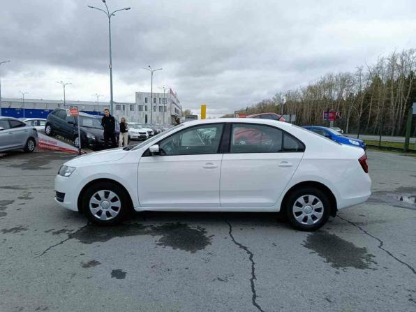 Skoda Rapid I Рестайлинг с пробегом 2017 года, цена 1 099 995 рублей, 97470 км, лифтбек, Автокод Объявления
