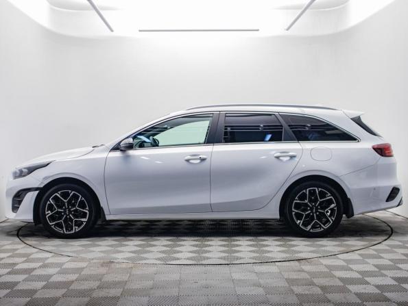 Kia Ceed III Рестайлинг с пробегом 2021 года, цена 2 424 000 рублей, 52657 км, универсал, Автокод Объявления