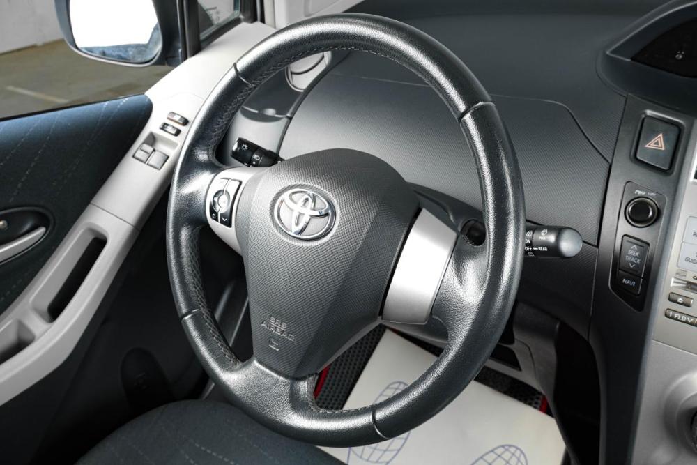 Toyota Yaris II Тюмень  - изображение 12