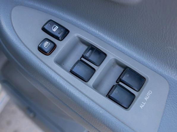 Toyota Voxy I (R60) с пробегом 2004 года, цена 999 000 рублей, 304439 км, компактвэн, Автокод Объявления