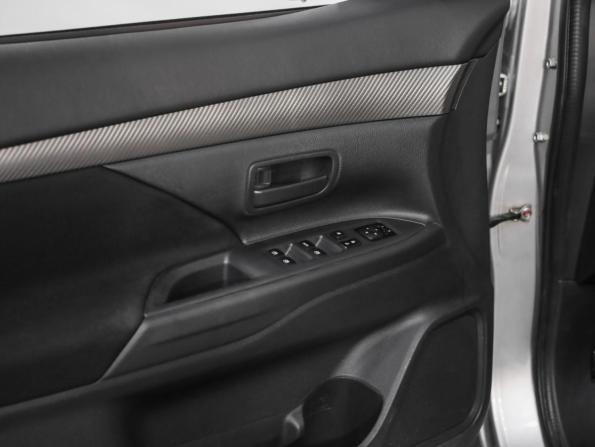 Mitsubishi Outlander III Рестайлинг 2 с пробегом 2016 года, цена 2 016 000 рублей, 38000 км, внедорожник, Автокод Объявления