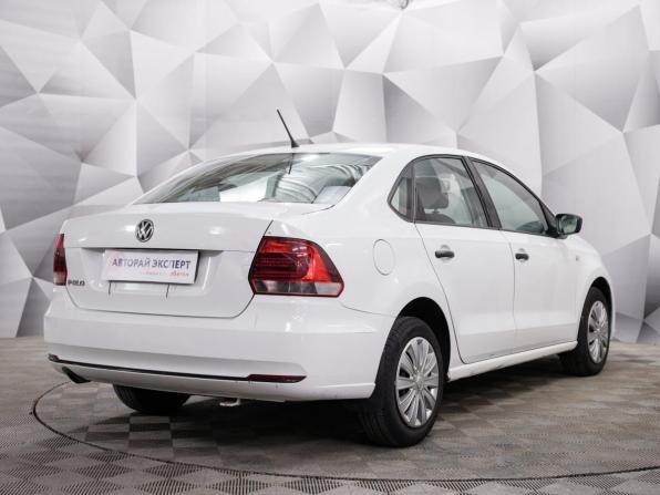 Volkswagen Polo V Рестайлинг с пробегом 2016 года, цена 822 000 рублей, 160000 км, седан, Автокод Объявления