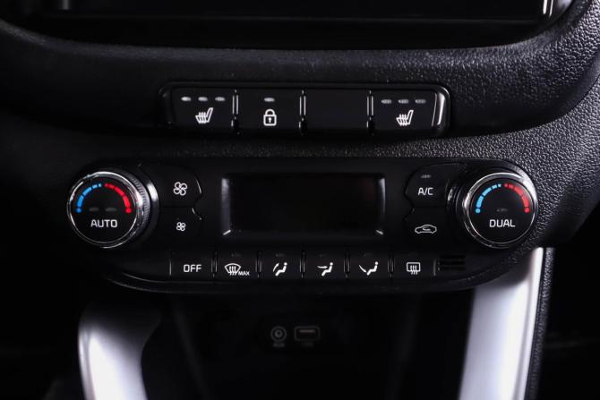 Kia Ceed II Рестайлинг с пробегом 2018 года, цена 1 569 000 рублей, 106393 км, универсал, Автокод Объявления