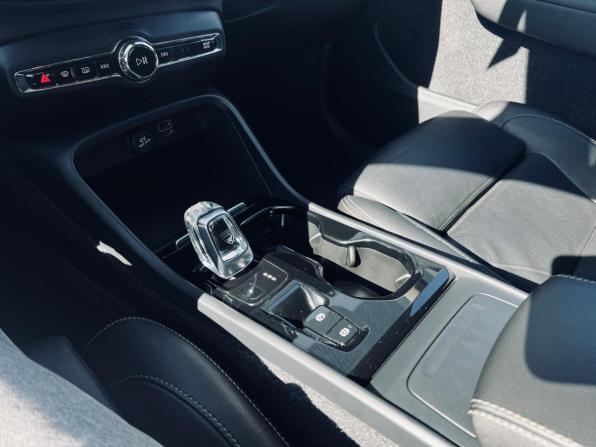 Volvo XC40 I с пробегом 2019 года, цена 2 630 000 рублей, 105000 км, внедорожник, Автокод Объявления