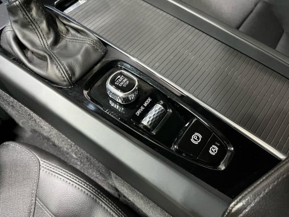 Volvo XC60 II с пробегом 2020 года, цена 3 790 000 рублей, 61632 км, внедорожник, Автокод Объявления