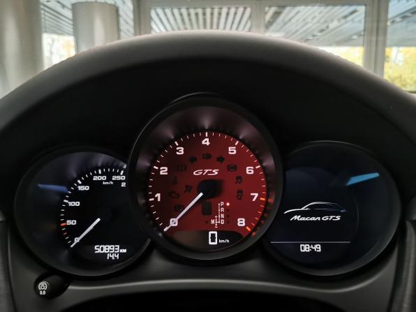 Porsche Macan I Рестайлинг с пробегом 2021 года, цена 7 750 000 рублей, 50878 км, внедорожник, Автокод Объявления