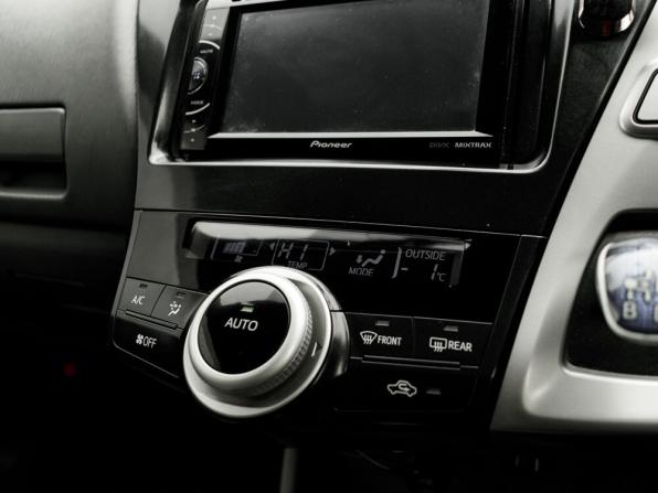 Toyota Prius Alpha I (ZVW40/41) с пробегом 2011 года, цена 1 000 000 рублей, 284771 км, универсал, Автокод Объявления