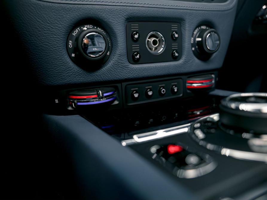 Rolls-Royce Ghost I Рестайлинг (Series II) Ростов-на-Дону  - изображение 21