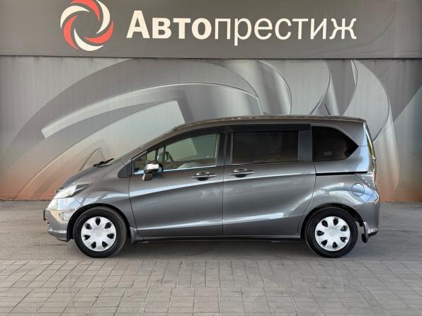 Honda Freed I Рестайлинг с пробегом 2011 года, цена 995 000 рублей, 103000 км, компактвэн, Автокод Объявления