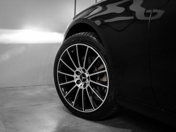 Mercedes-Benz C-Класс IV (W205) Рестайлинг с пробегом 2018 года, цена 2 439 000 рублей, 117724 км, седан, Автокод Объявления
