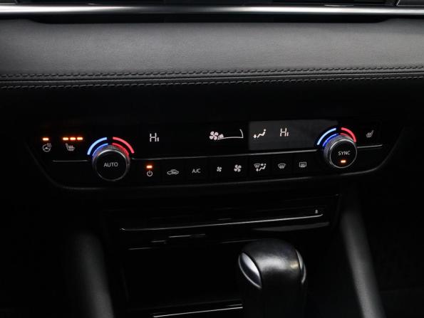 Mazda 6 III (GJ) Рестайлинг 2 с пробегом 2020 года, цена 2 590 000 рублей, 88369 км, седан, Автокод Объявления