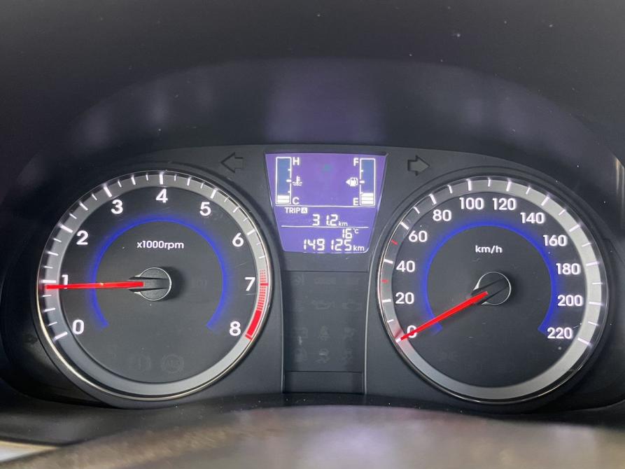 Hyundai Solaris I Рестайлинг Псков  - изображение 9