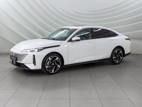 Changan Lamore с пробегом 2024 года, цена 2 098 000 рублей, 24374 км, седан, Автокод Объявления