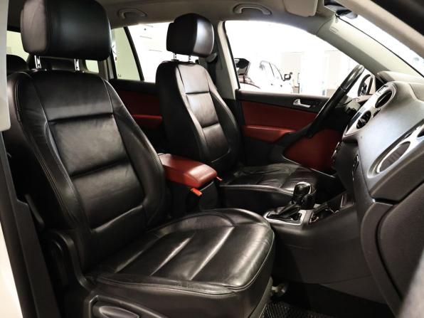 Volkswagen Tiguan I Рестайлинг с пробегом 2013 года, цена 1 350 000 рублей, 130503 км, внедорожник, Автокод Объявления