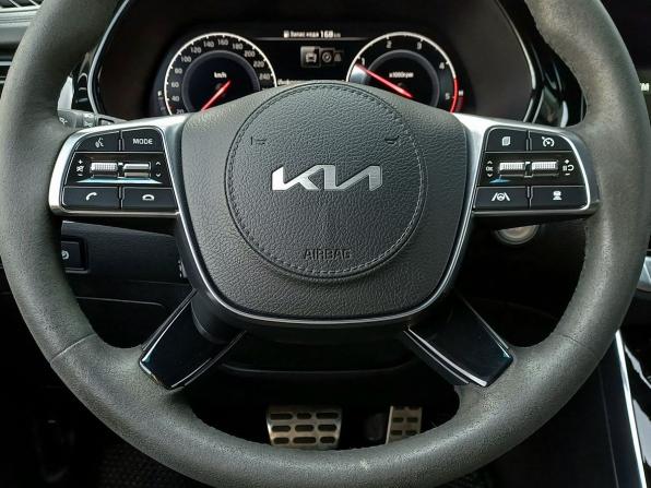 Kia Mohave I Рестайлинг 2 с пробегом 2022 года, цена 4 999 000 рублей, 78000 км, внедорожник, Автокод Объявления