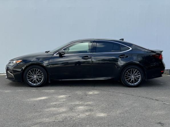 Lexus ES VI Рестайлинг с пробегом 2018 года, цена 2 375 000 рублей, 210695 км, седан, Автокод Объявления