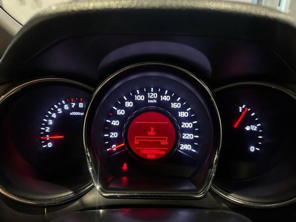 Kia Ceed II Рестайлинг с пробегом 2015 года, цена 1 070 000 рублей, 180089 км, универсал, Автокод Объявления