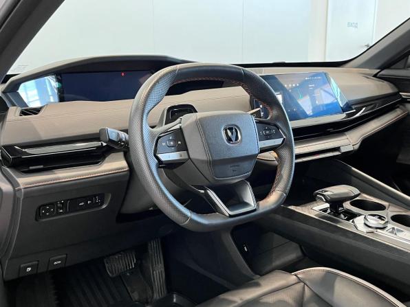 Changan UNI-V I с пробегом 2023 года, цена 2 050 000 рублей, 66164 км, лифтбек, Автокод Объявления