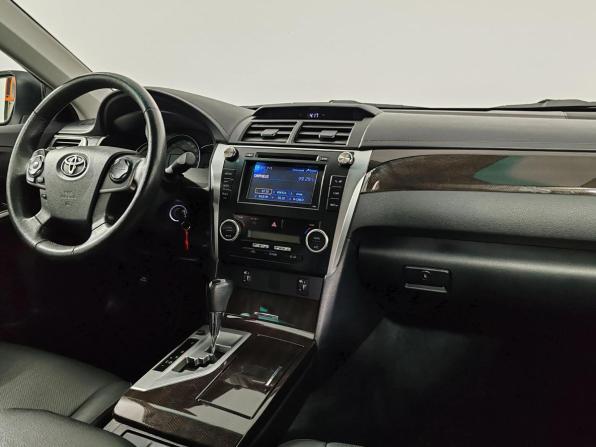 Toyota Camry VII (XV50) с пробегом 2014 года, цена 1 999 000 рублей, 33778 км, седан, Автокод Объявления
