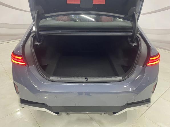 Новый BMW 5 серии VIII (G60/G61/G68) 2025 года, цена 8 699 000 рублей, седан, Автокод Объявления