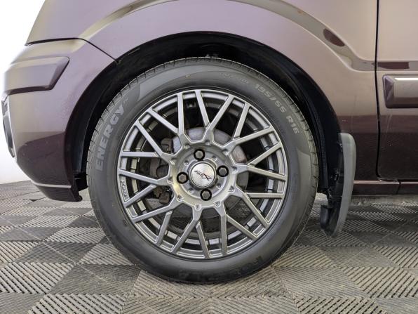 Ford Fusion I Рестайлинг с пробегом 2011 года, цена 750 000 рублей, 119496 км, хэтчбек, Автокод Объявления