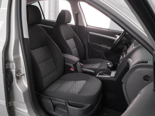 Skoda Octavia II (A5) Рестайлинг с пробегом 2012 года, цена 1 166 000 рублей, 156973 км, лифтбек, Автокод Объявления