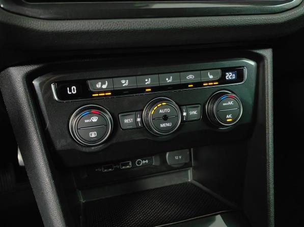 Volkswagen Tiguan II с пробегом 2020 года, цена 2 555 000 рублей, 71745 км, внедорожник, Автокод Объявления