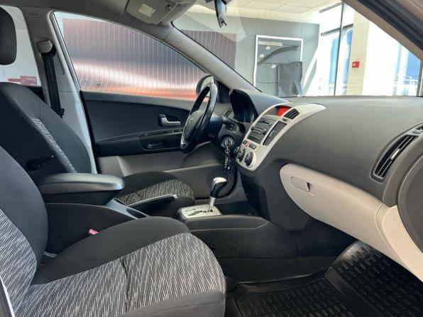 Kia Ceed I с пробегом 2007 года, цена 579 000 рублей, 286622 км, хэтчбек, Автокод Объявления