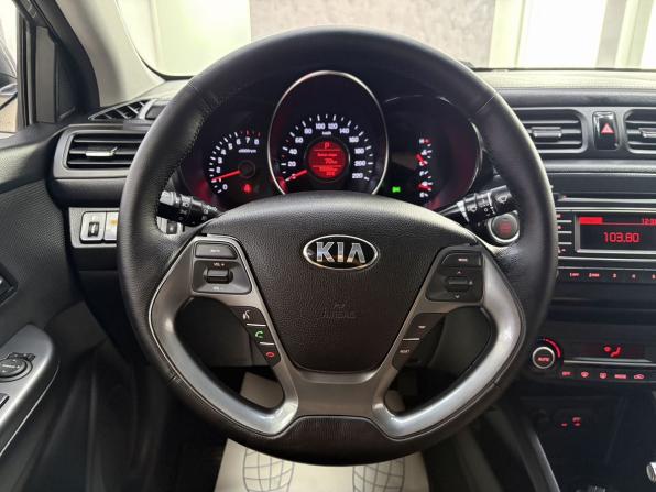 Kia Rio III Рестайлинг с пробегом 2015 года, цена 1 265 000 рублей, 73089 км, седан, Автокод Объявления
