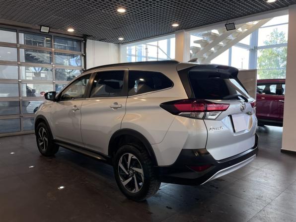 Toyota Rush II с пробегом 2022 года, цена 2 250 000 рублей, 112486 км, внедорожник, Автокод Объявления
