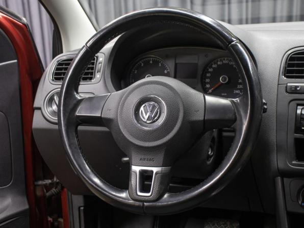 Volkswagen Polo V с пробегом 2012 года, цена 749 000 рублей, 194000 км, седан, Автокод Объявления
