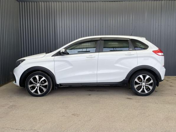 Lada (ВАЗ) XRAY I с пробегом 2017 года, цена 777 000 рублей, 133626 км, хэтчбек, Автокод Объявления