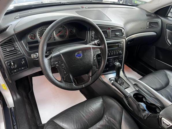 Volvo XC70 I Рестайлинг с пробегом 2007 года, цена 795 000 рублей, 200990 км, универсал, Автокод Объявления