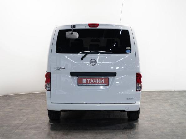 Nissan NV200 с пробегом 2018 года, цена 1 835 000 рублей, 130105 км, минивэн, Автокод Объявления
