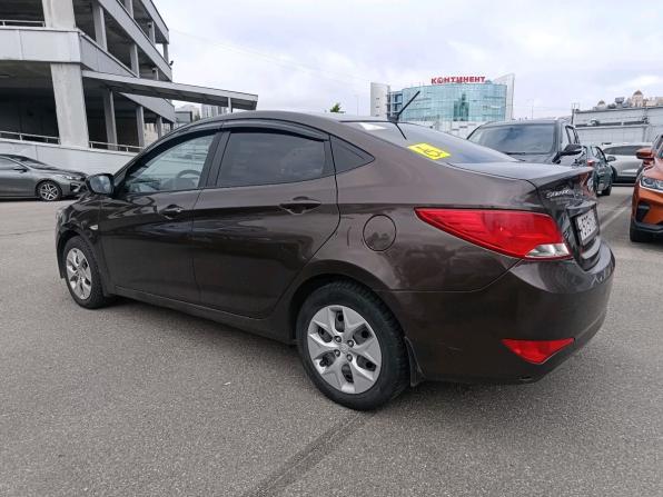 Hyundai Solaris I Рестайлинг с пробегом 2016 года, цена 849 000 рублей, 120000 км, седан, Автокод Объявления