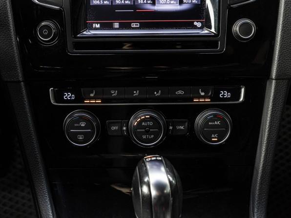 Volkswagen Golf VII с пробегом 2013 года, цена 1 480 000 рублей, 74763 км, хэтчбек, Автокод Объявления