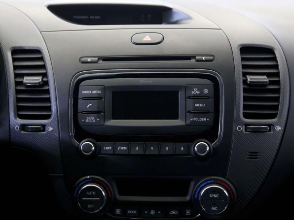 Kia Cerato III Рестайлинг (Classic) с пробегом 2018 года, цена 1 445 000 рублей, 73553 км, седан, Автокод Объявления