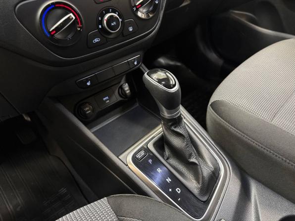 Hyundai Solaris II Рестайлинг с пробегом 2021 года, цена 1 650 000 рублей, 87338 км, седан, Автокод Объявления