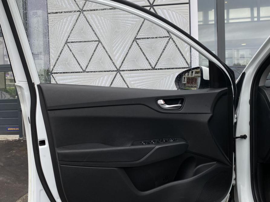 Hyundai Solaris II Рестайлинг Москва  - изображение 16