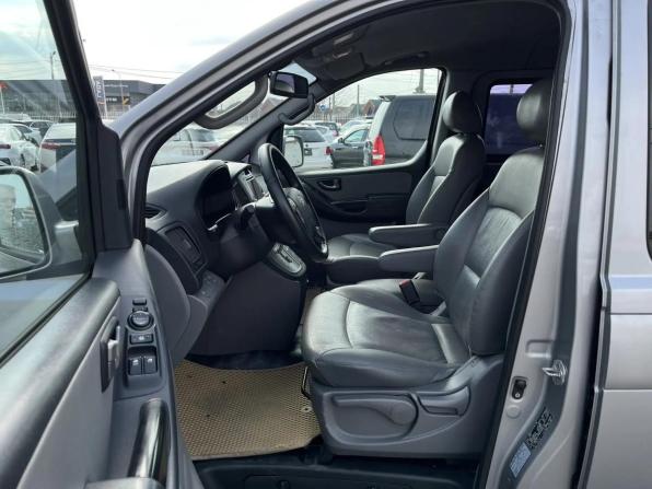 Hyundai Grand Starex I с пробегом 2012 года, цена 1 565 000 рублей, 221437 км, минивэн, Автокод Объявления